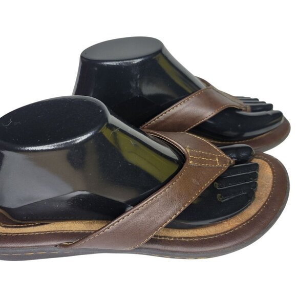 B.O.C Born Concept Brown Leather Sandals Womens 9M Thong Flip Flop Flats BC6527 - Picture 1 of 6